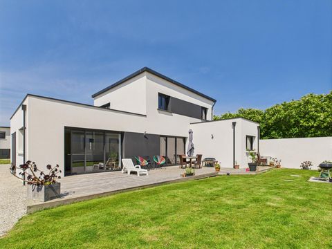 MAGNIFIQUE MAISON CONTEMPORAINE PROCHE DE LA MER