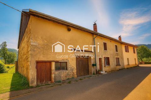 Authenticité et potentiel – Maison Familiale à vendre !
