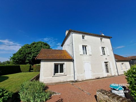 Maison à vendre 8 pièces LUSSERAY (79)