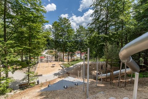 Create lasting memories with your family at this enchanting holiday park on the Geyersberg, just above Freyung. Surrounded by the natural beauty of the Bavarian Forest, every apartment features a private loggia with sweeping forest views. Guests can ...