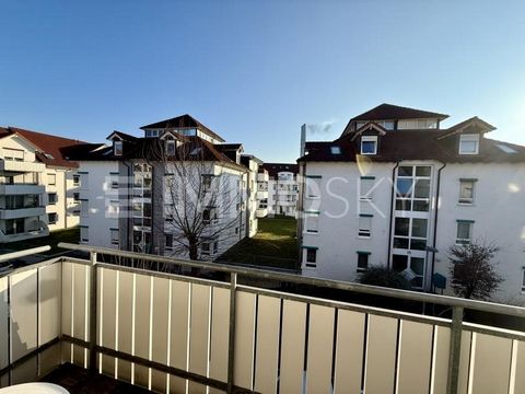 Dit sfeervolle 2-kamer appartement is nu te koop en is gelegen op de 2e verdieping van een goed onderhouden appartementengebouw met in totaal 11 partijen. Het pand is gebouwd in 1996, terwijl het appartement in 2019 is gemoderniseerd en gedeeltelijk ...