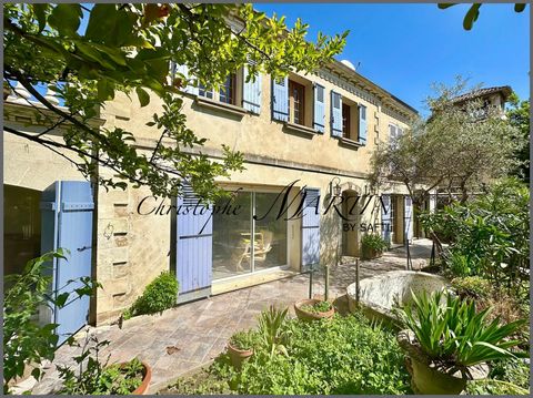Maison de Maître, 4 ch, proche remparts d'Avignon