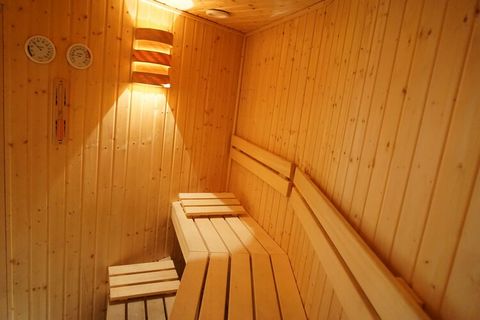 Sleeping in a water tower is an unforgettable experience! This renovated water tower from 1896 is full of surprises for young and old. There are 4 bedrooms, 2 bathrooms, 3 toilets, a playroom and a large garden. Experience the beautiful view in the o...