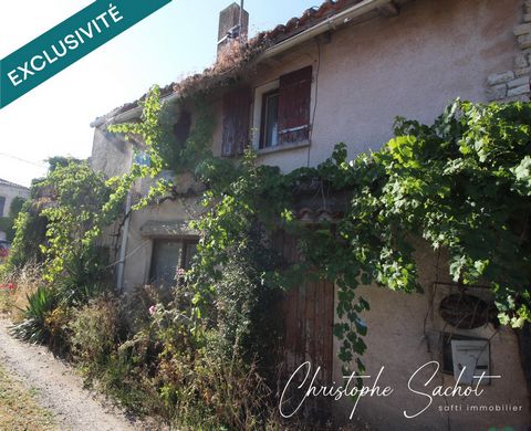 Maison à rénover totalement à La Foye-Monjault !