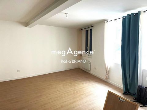 APPARTEMENT T 2 avec une cour privée proche gare