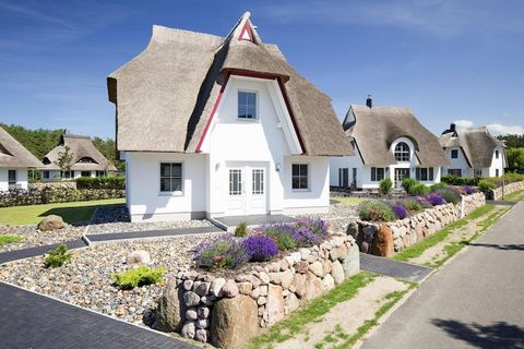Arrive and feel good: New thatched roof house in an idyllic location on the lagoon, just 170 meters from the water. From sauna and fireplace to WiFi and satellite TV with Sky to comfortable box spring beds, you can enjoy every second of your holiday ...